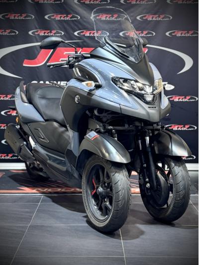 YAMAHA TRICITY 300