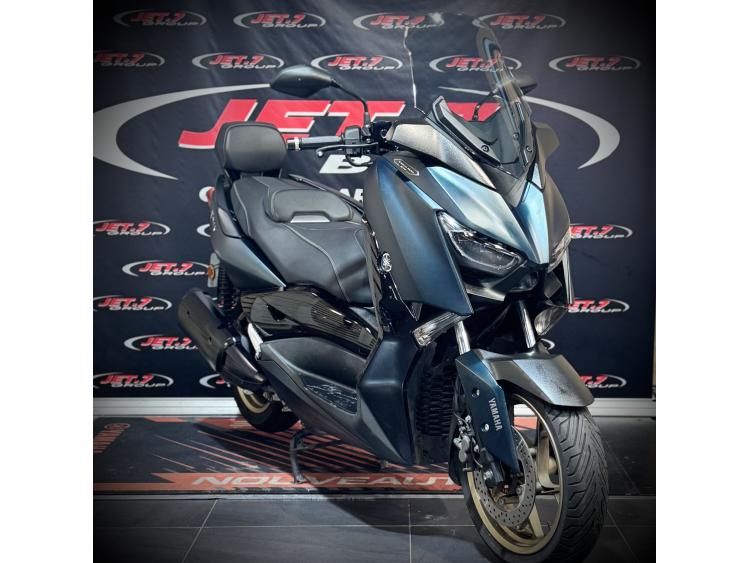 YAMAHA XMAX 300 Tech Max