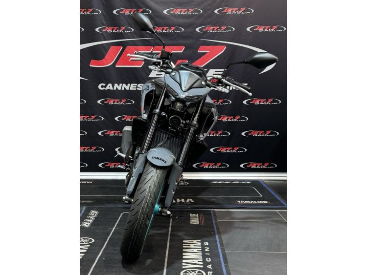 YAMAHA MT-03