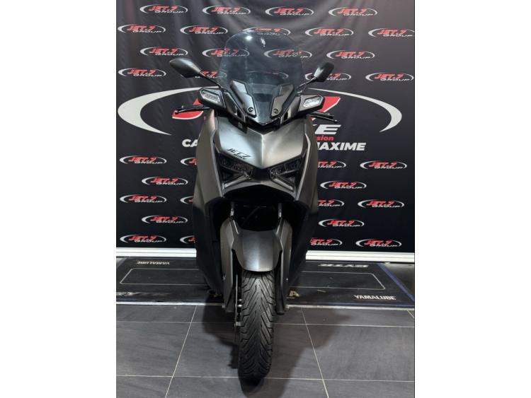 YAMAHA XMAX 300