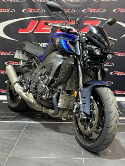 YAMAHA MT-10
