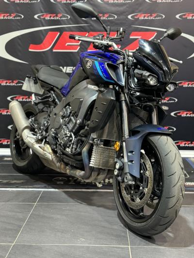 YAMAHA MT-10