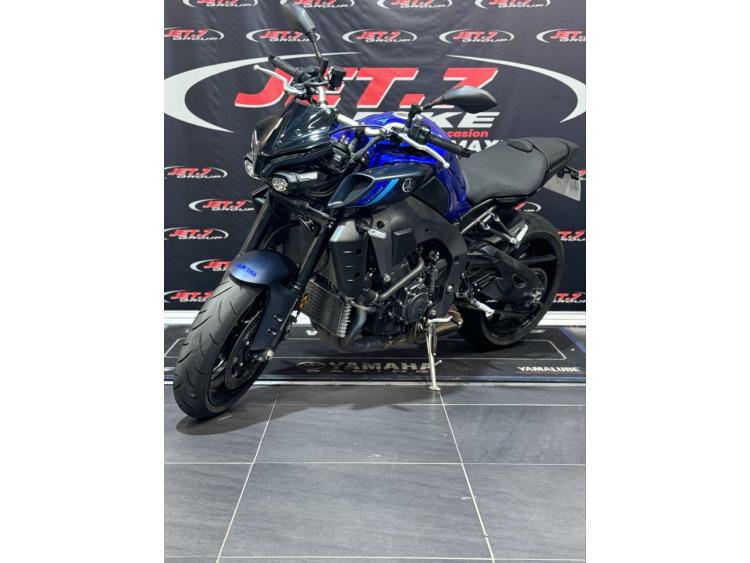 YAMAHA MT-10