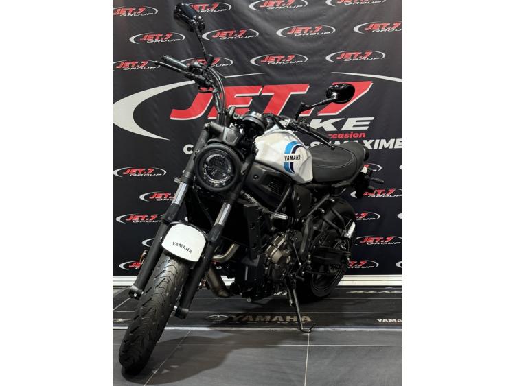 YAMAHA XSR 700