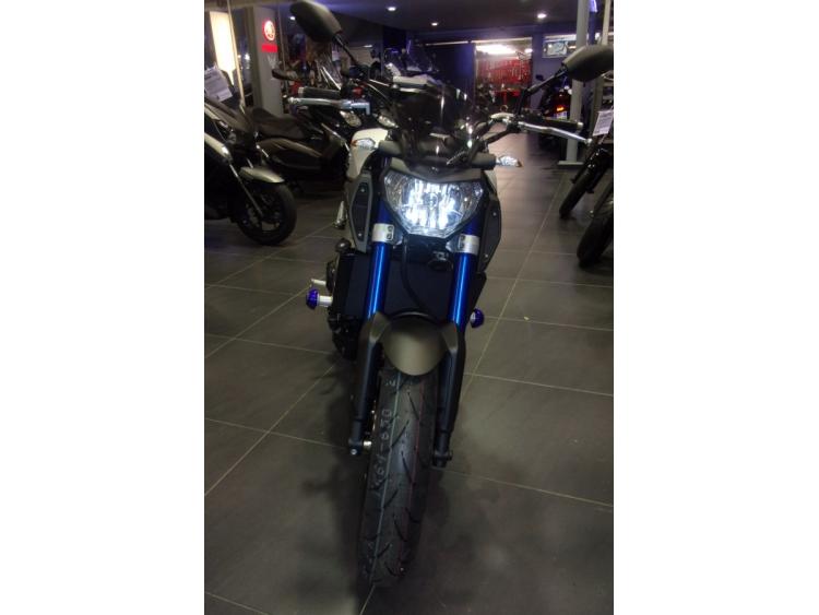 MT 09 2015 RACE BLUE